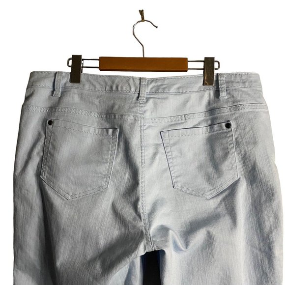 Northern Reflections Women's Light Blue High Waisted Jeans - Picture 4 of 8